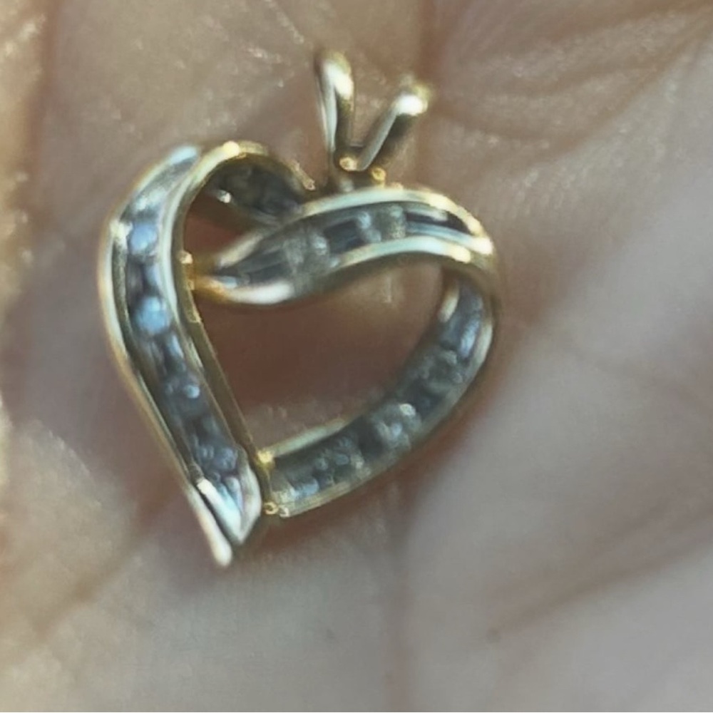 Vintage 10K Diamond Heart Pendant BEAUTIFUL